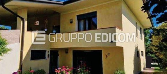 9 rooms Villa in Salgareda, Italy No. 267544 2