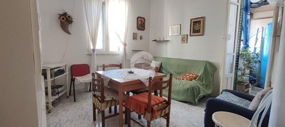 5 rooms Apartment in Palermo, Italy No. 51397 9