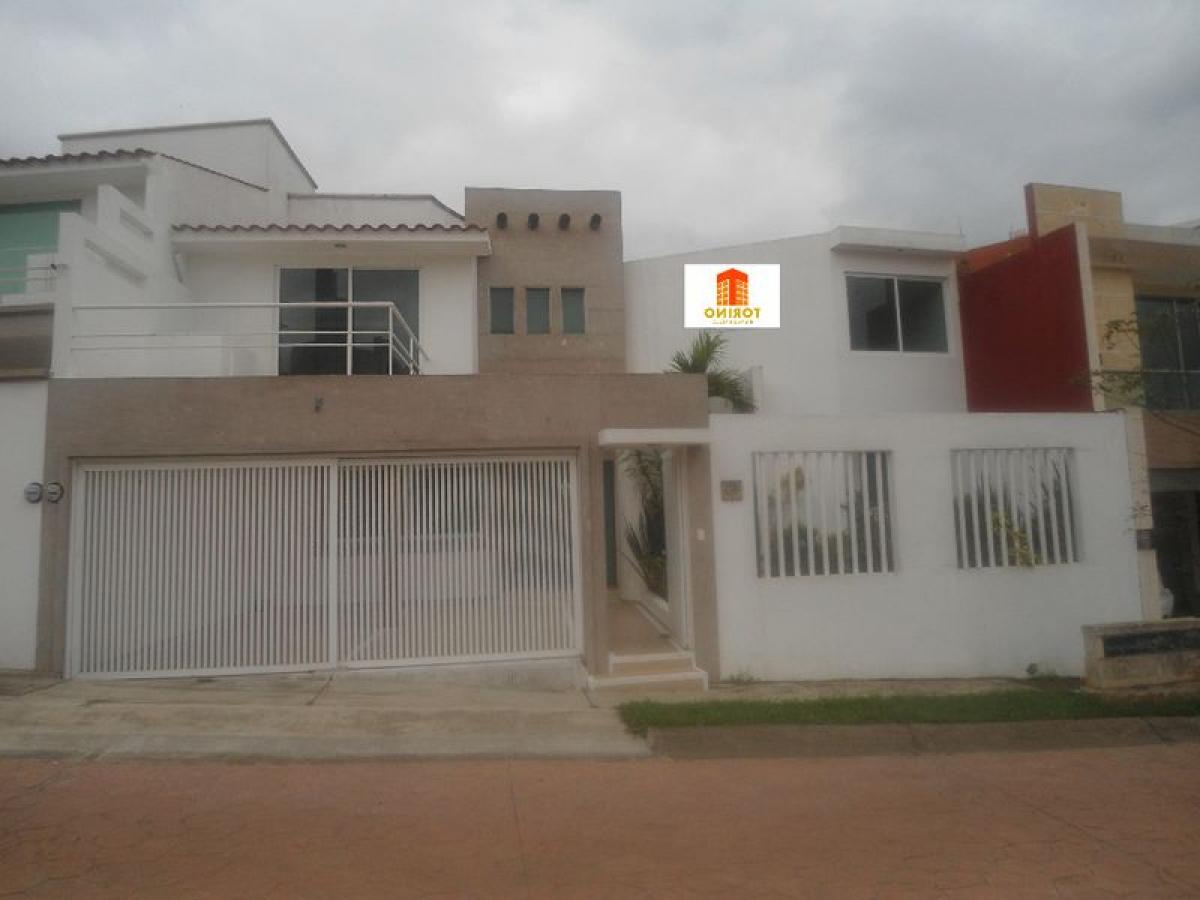 3 bedrooms House in Veracruz, Mexico No. 207979