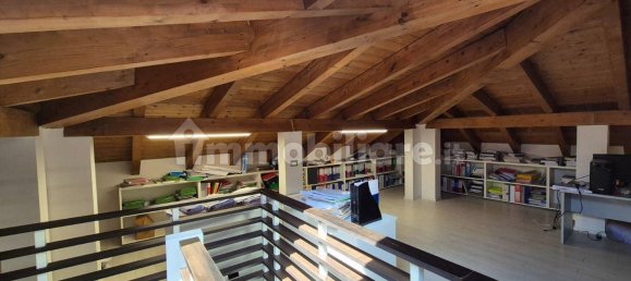 2 bedrooms Duplex in Fenegrò, Italy No. 174618 21