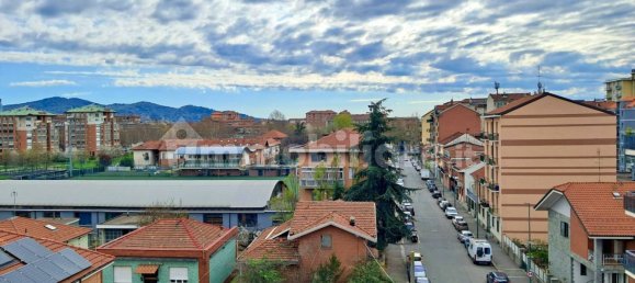 2 bedrooms Apartment in Turin, Italy No. 324667 20