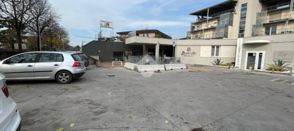 236m² Commercial property in Montichiari, Italy No. 142107 30