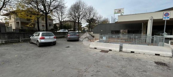 236m² Commercial property in Montichiari, Italy No. 142107 13