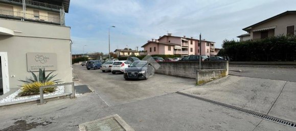236m² Commercial property in Montichiari, Italy No. 142107 27