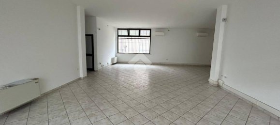 236m² Commercial property in Montichiari, Italy No. 142107 4