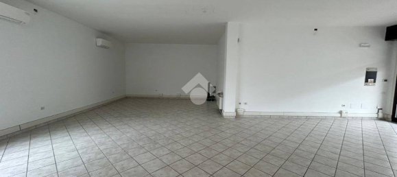 236m² Commercial property in Montichiari, Italy No. 142107 6