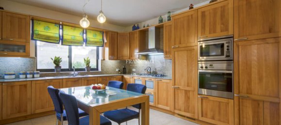 3 غرف نوم طابقين في Saint Julian's, Malta رقم 3789 10