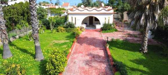 4 rooms Villa in Syracuse, Italy No. 250472 3