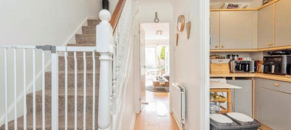 2 bedrooms House in Watford, United Kingdom No. 6054 2