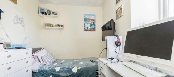 2 bedrooms House in Watford, United Kingdom No. 6054 5