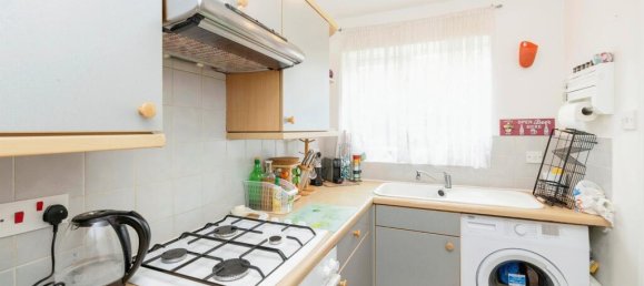 2 bedrooms House in Watford, United Kingdom No. 6054 3