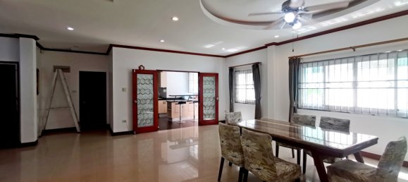 3 Schlafzimmer Cafe / Restaurant in Pattaya, Thailand, Nr. 305 17