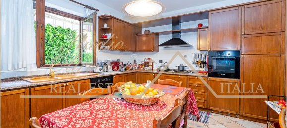 7-Zimmer Villa in Erba, Italy, Nr. 85502 33