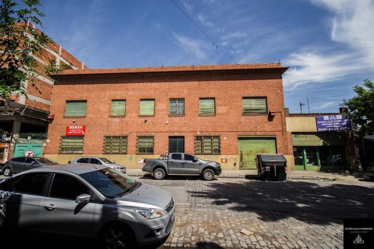 2400m² Commercial property in Buenos Aires, Argentina No. 105315