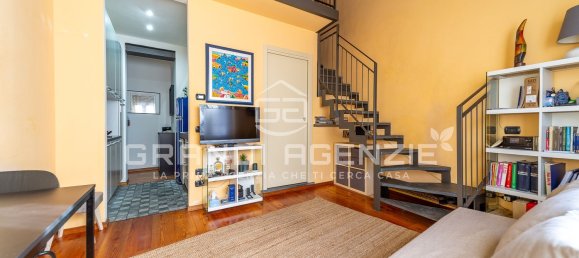 1 bedroom Duplex in Parma, Italy No. 319720 2