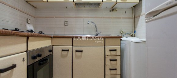 Apartamento de 3 dormitorios en Eixample, Spain No. 174380 7