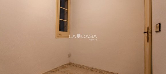 Apartamento de 3 dormitorios en Eixample, Spain No. 174380 9