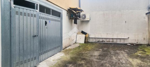 Коммерческая недвижимость с 4 комнатами в Геди, Италия № 169386 38