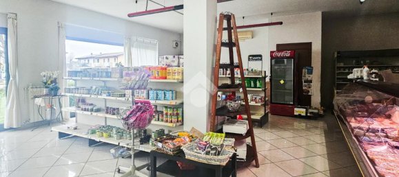 Коммерческая недвижимость с 4 комнатами в Геди, Италия № 169386 5