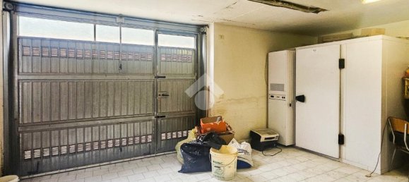 Коммерческая недвижимость с 4 комнатами в Геди, Италия № 169386 43