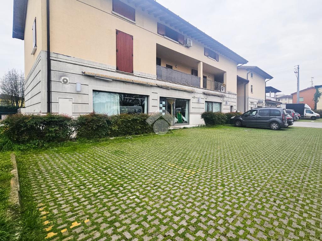 Коммерческая недвижимость с 4 комнатами в Геди, Италия № 169386