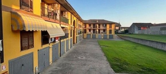 Apartamento de 3 habitaciónes en Gravellona Lomellina, Italy No. 6459 6