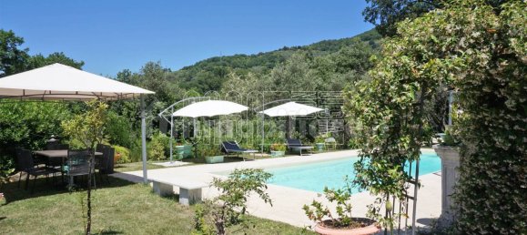 5 bedrooms Villa in Castelnuovo Magra, Italy No. 268258 2