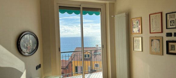 3-salle Appartement à Ospedaletti, Italy No. 118023 14