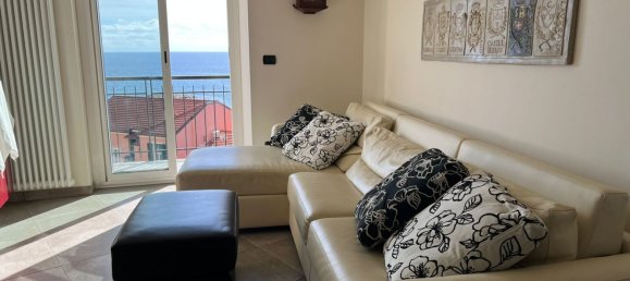 3-salle Appartement à Ospedaletti, Italy No. 118023 3