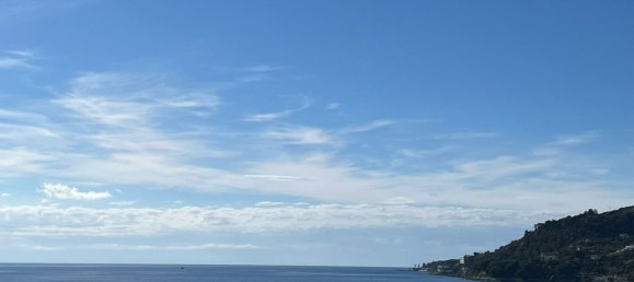 3-salle Appartement à Ospedaletti, Italy No. 118023 2