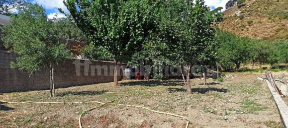 Дом с 2 комнатами в Мессина, Италия № 285985 18