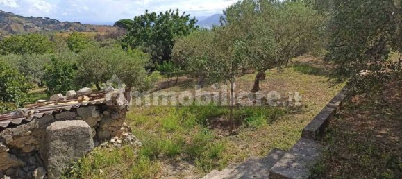 Дом с 2 комнатами в Мессина, Италия № 285985 3