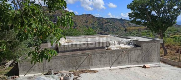 Дом с 2 комнатами в Мессина, Италия № 285985 9