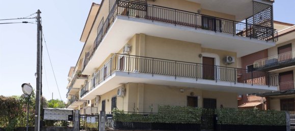 Apartamento T2 em Aci Sant'Antonio, Italy N.º 282804 2