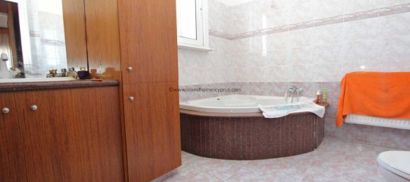 Casa de 5 dormitorios en Paralimni, Cyprus No. 23839 15