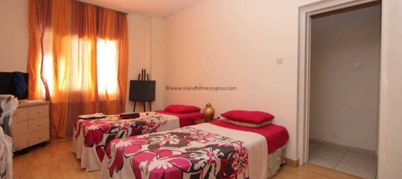 Casa de 5 dormitorios en Paralimni, Cyprus No. 23839 10