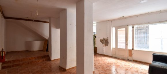 205m² Building in Granada, Spain No. 172070 8