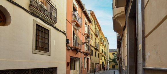 205m² Building in Granada, Spain No. 172070 2