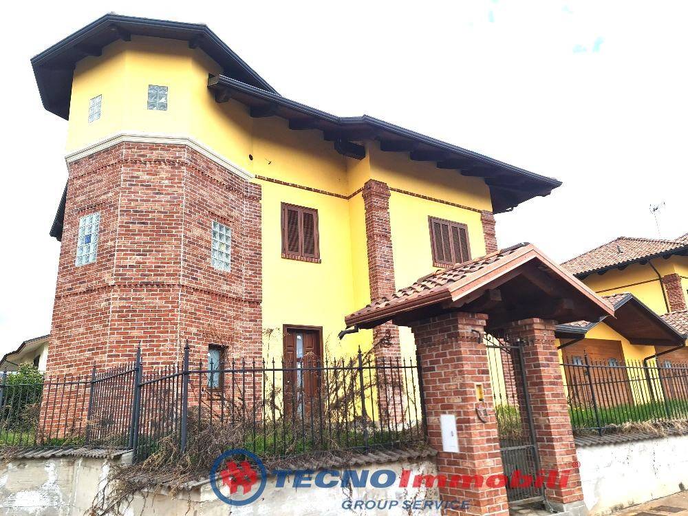 5 rooms Villa in Balangero, Italy No. 166508