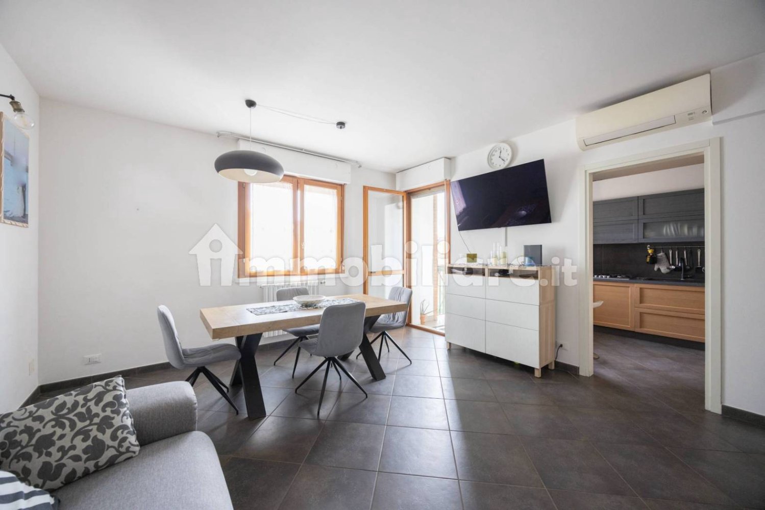 2 bedrooms Apartment in Bologna, Italy No. 397315