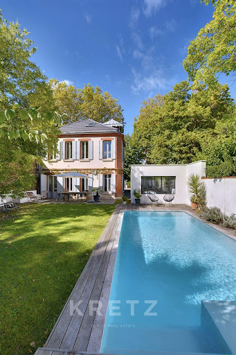 5 bedrooms Villa in Toulouse, France No. 330534
