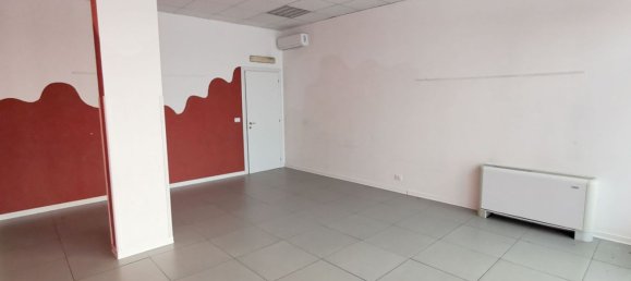 عقار تجاري في Turin, Italy 420متر مربع رقم 79011 21