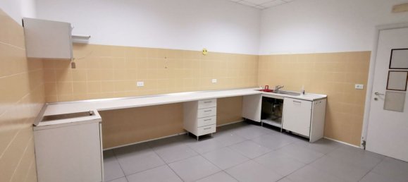 عقار تجاري في Turin, Italy 420متر مربع رقم 79011 32