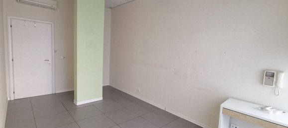 عقار تجاري في Turin, Italy 420متر مربع رقم 79011 30