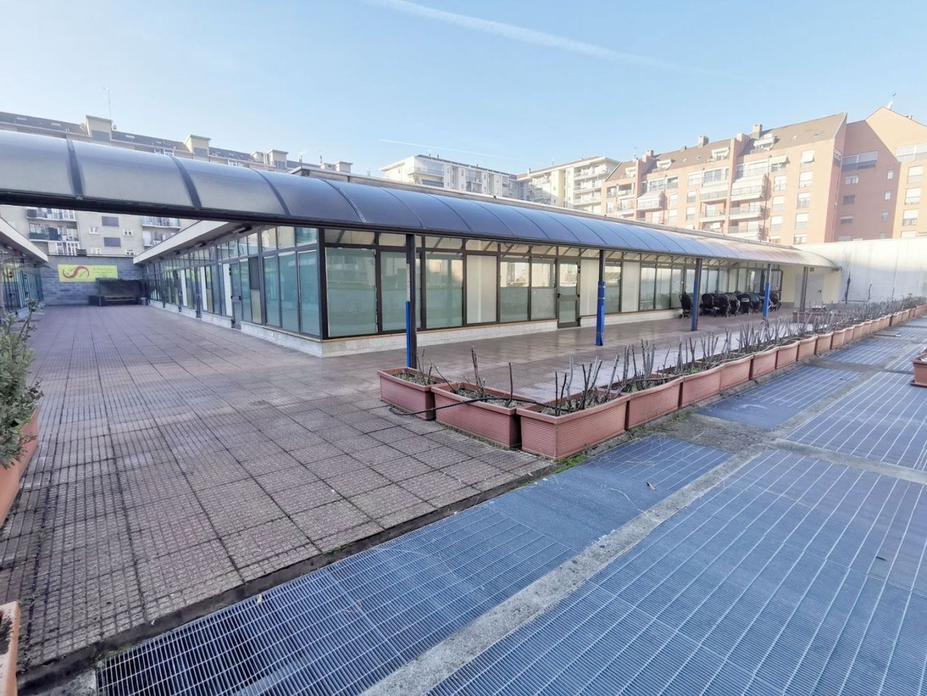  عقار تجاري في Turin, Italy 420متر مربع رقم 79011