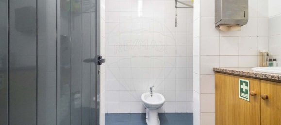 625m² Warehouse in Seixal, Portugal No. 91329 43