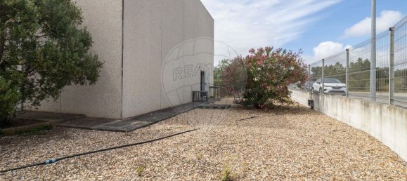 625m² Warehouse in Seixal, Portugal No. 91329 5