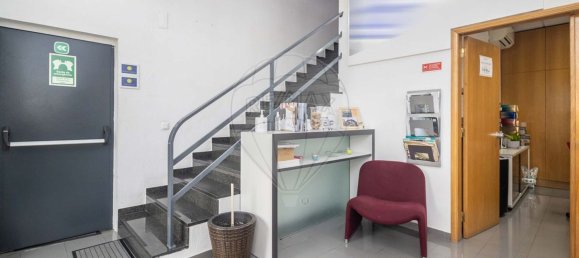 625m² Warehouse in Seixal, Portugal No. 91329 32