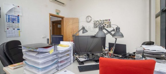 625m² Warehouse in Seixal, Portugal No. 91329 26