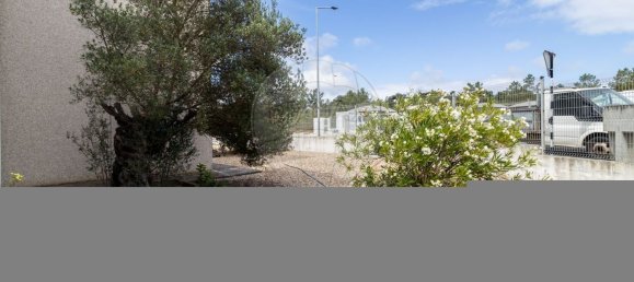 625m² Warehouse in Seixal, Portugal No. 91329 3